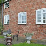 Summertree Farm The Granary *